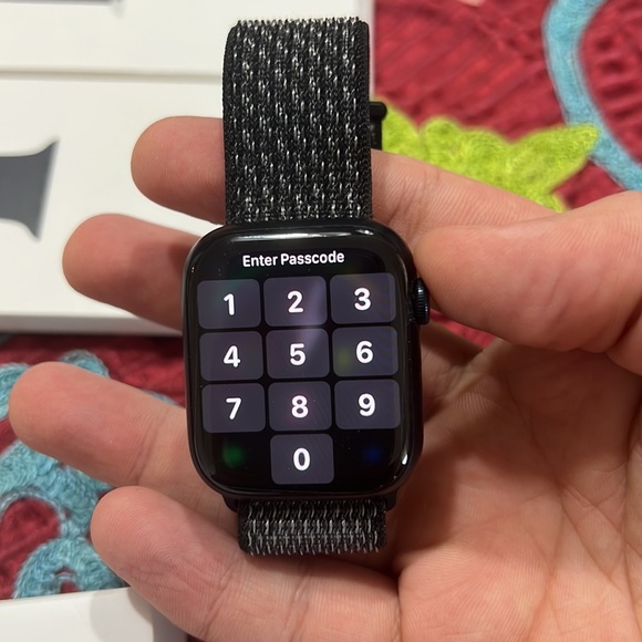 Apple watch Series 8 GPS + Cellular 45 mm midnight aluminium - Picture 4 of 8